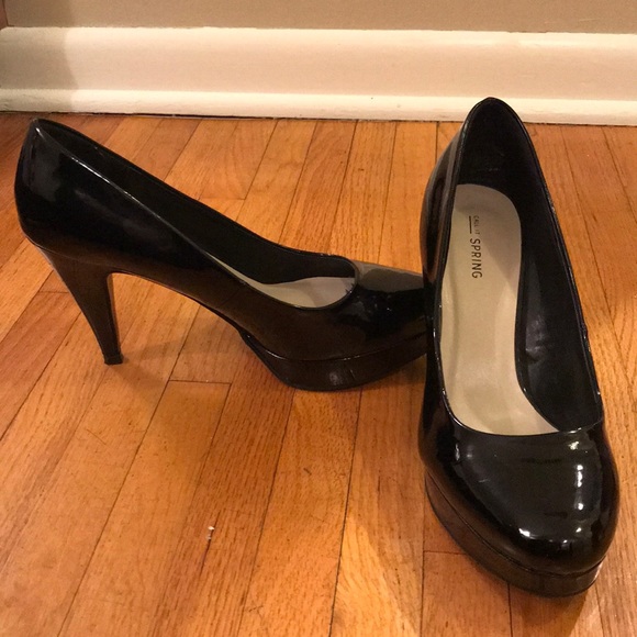 Black Patent Heels - Picture 4 of 4